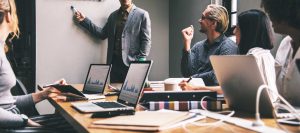 tristar slider diplasas se kathe vima